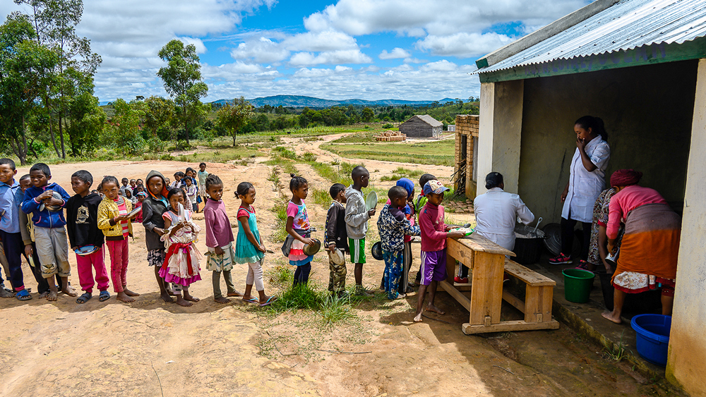 65-R_Cantine_Madagascar_ Behamatazana Alatsinainy Bakaro (1)